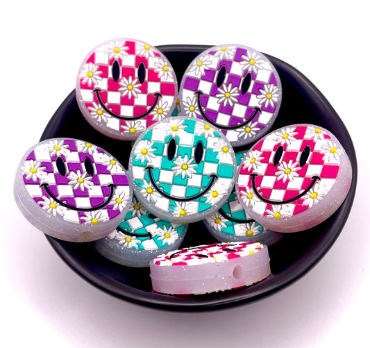 Checkered Daisy Smiley Focal Bead