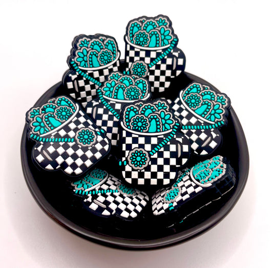 Checkered Mug Conch Focal Bead