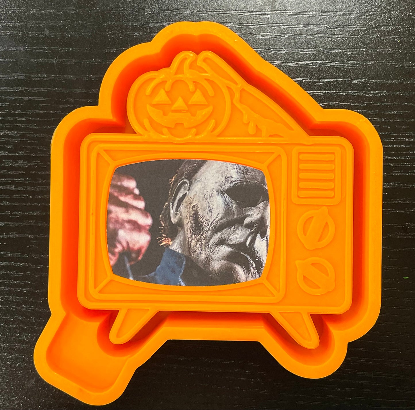 Halloween TV w/ Cardstock Option Mold