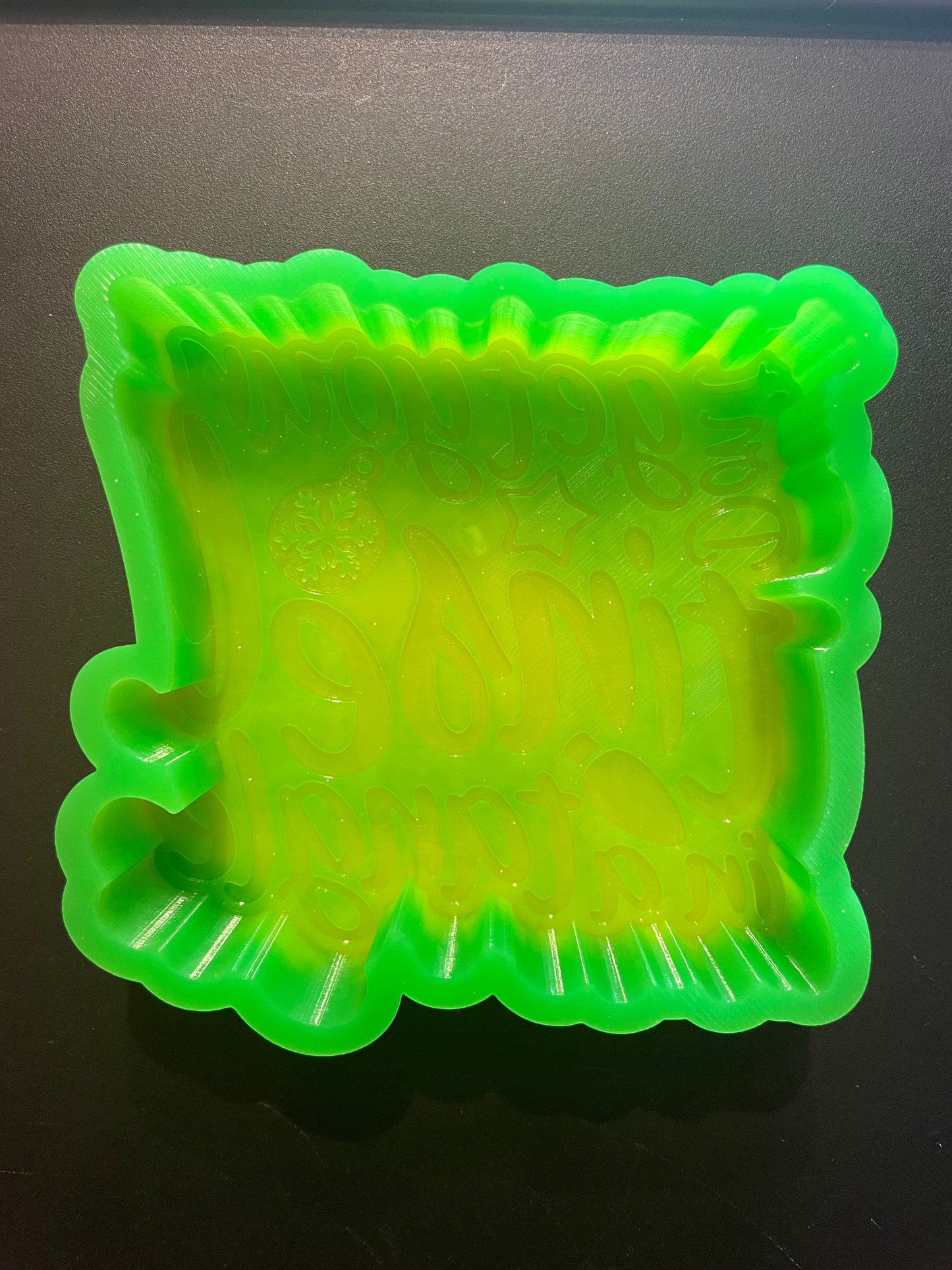 Don’t Get Your Tinsel In A Tangle Mold