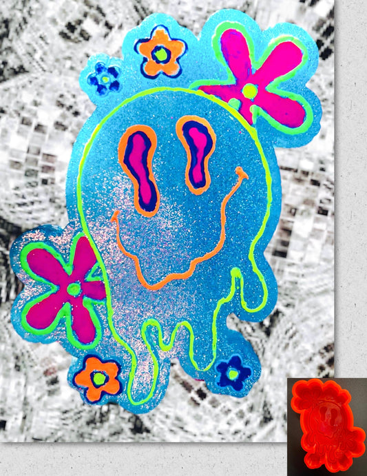 Groovy Melting Smiley Mold