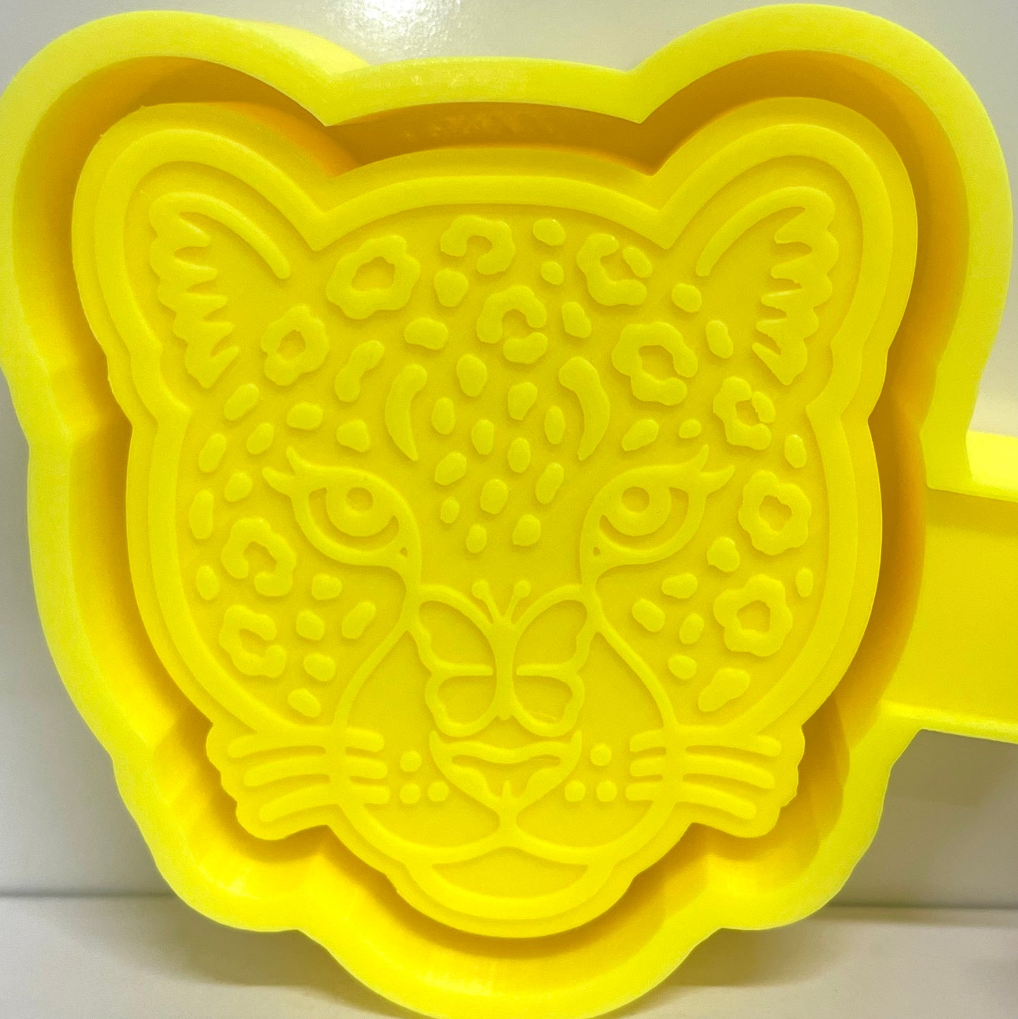 Leopard with Butterfly Mold