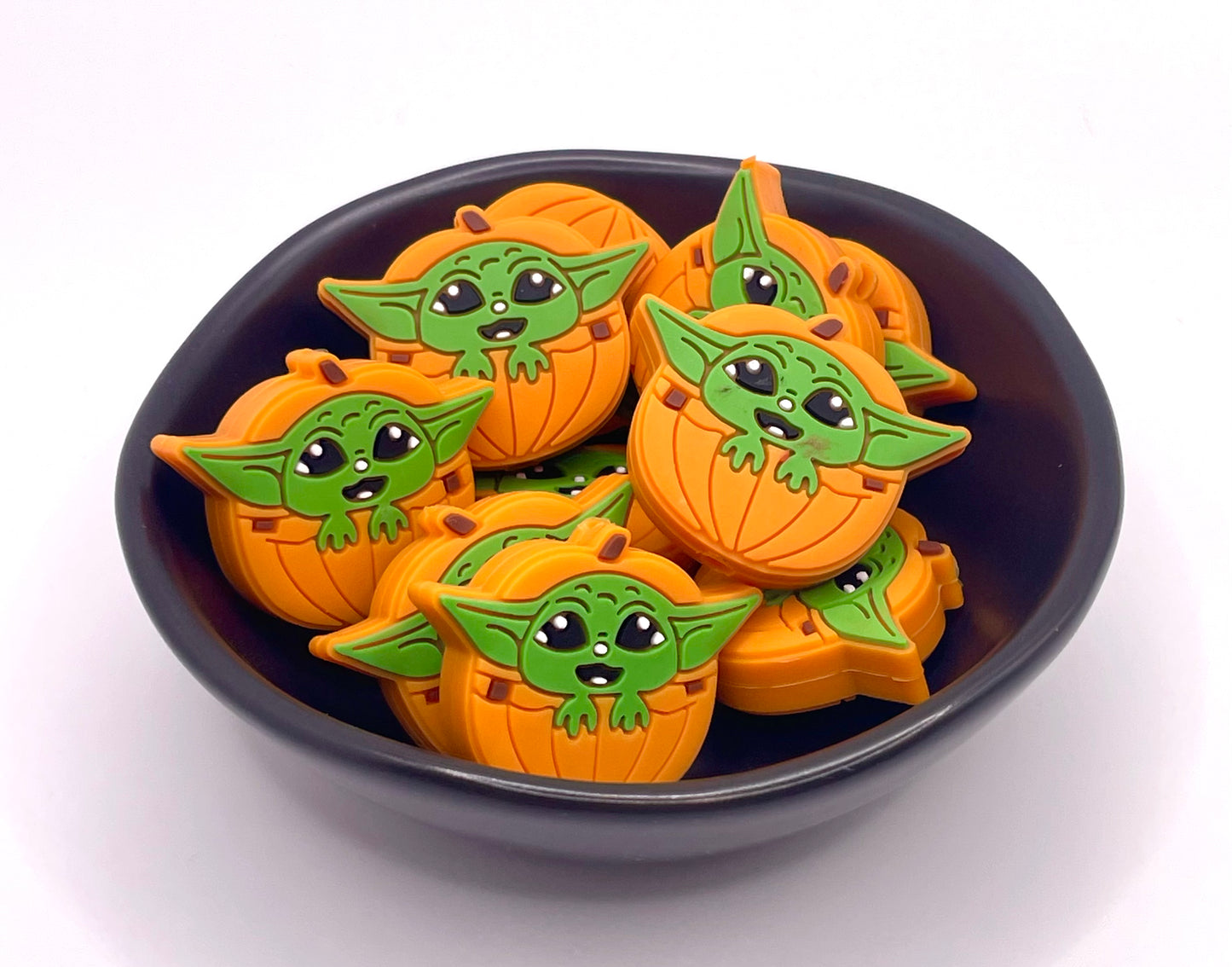 Green Alien Guy In Pumpkin Focal Bead