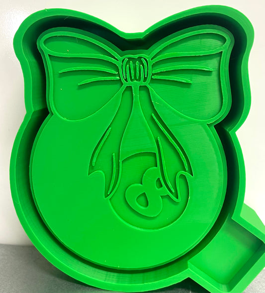 Eight 8 Ball with Bow Mold