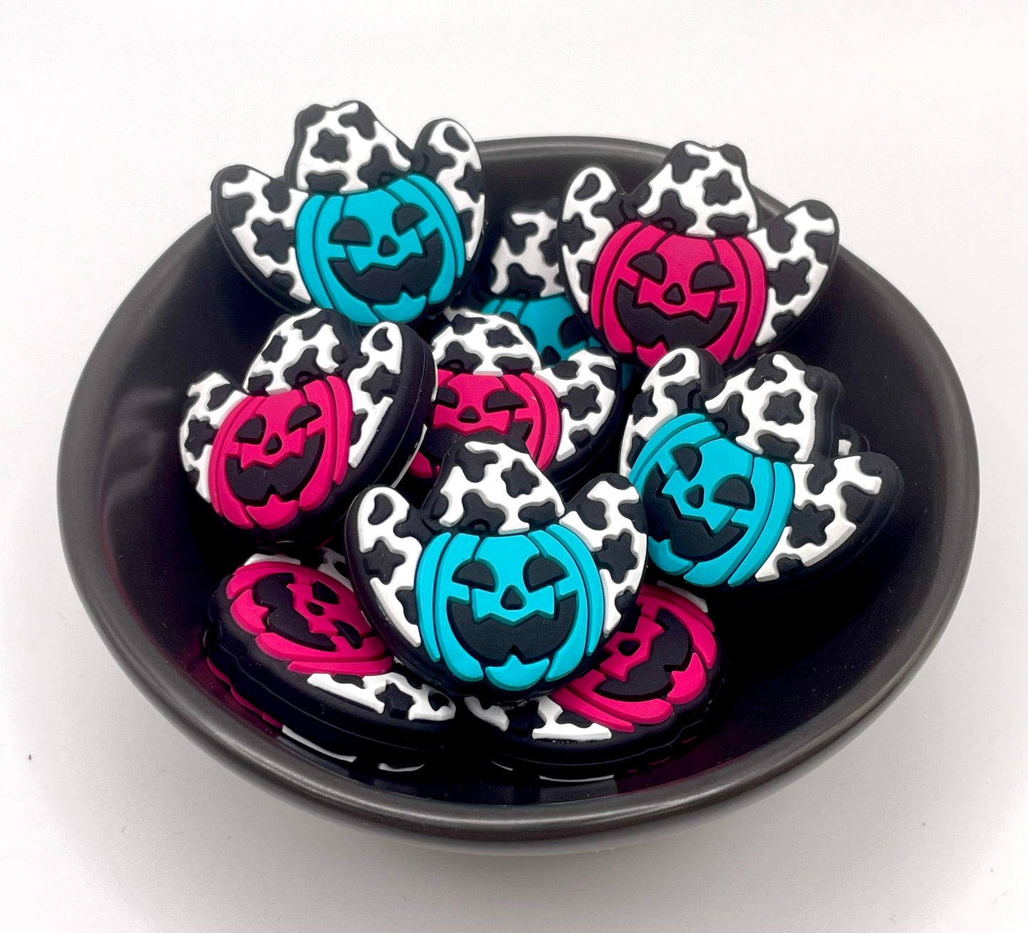 Cow Print Turquoise Jack O’ Lantern Focal Bead