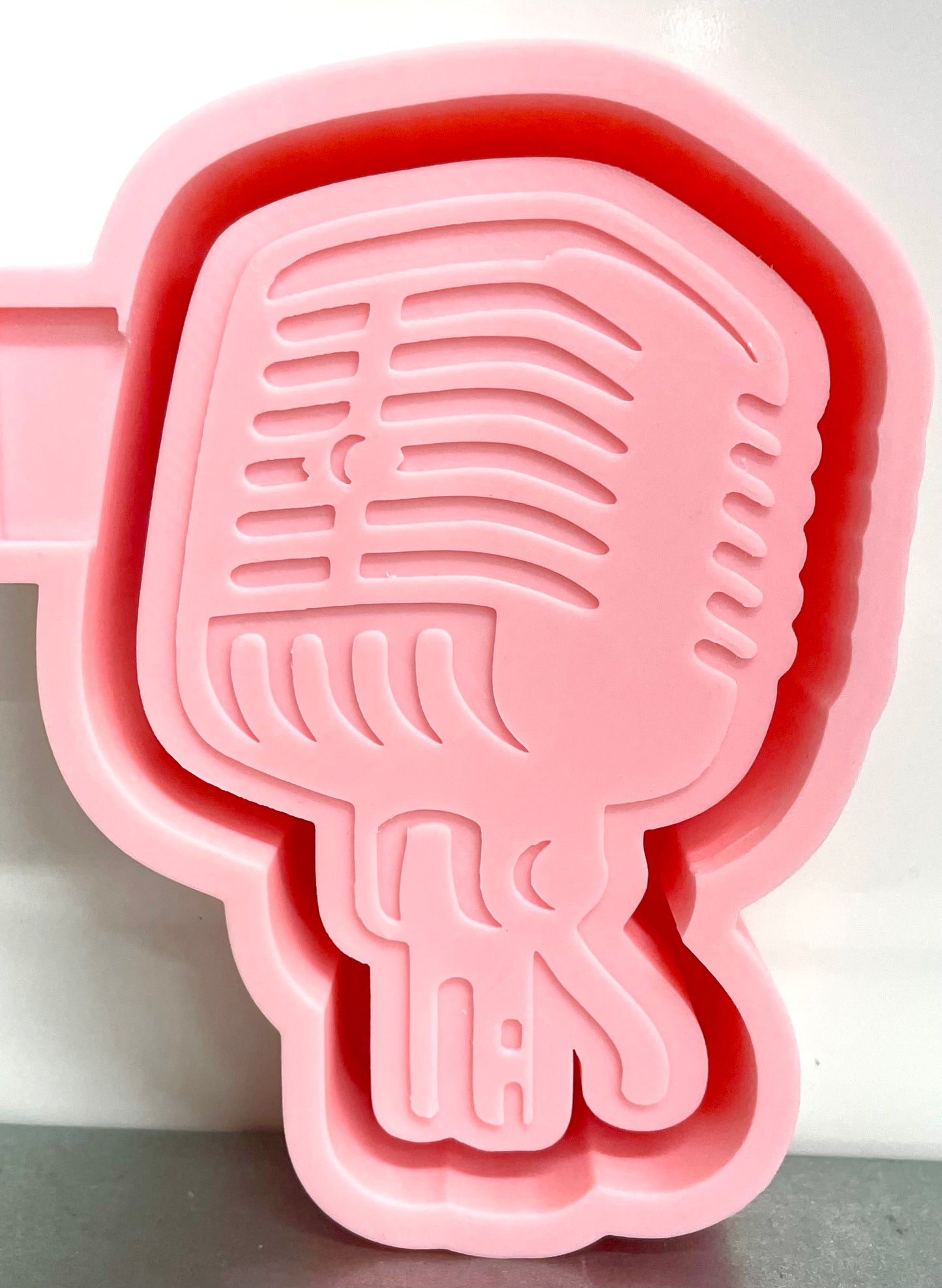 Retro Mic Mold