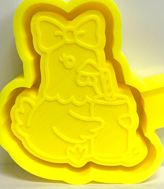 Lil Chicken with Drink Mold
