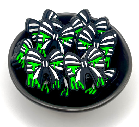 Halloween Green Drip Bow Focal Bead