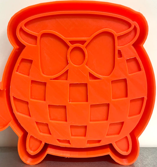 Checkered Cauldron with Bow Mold