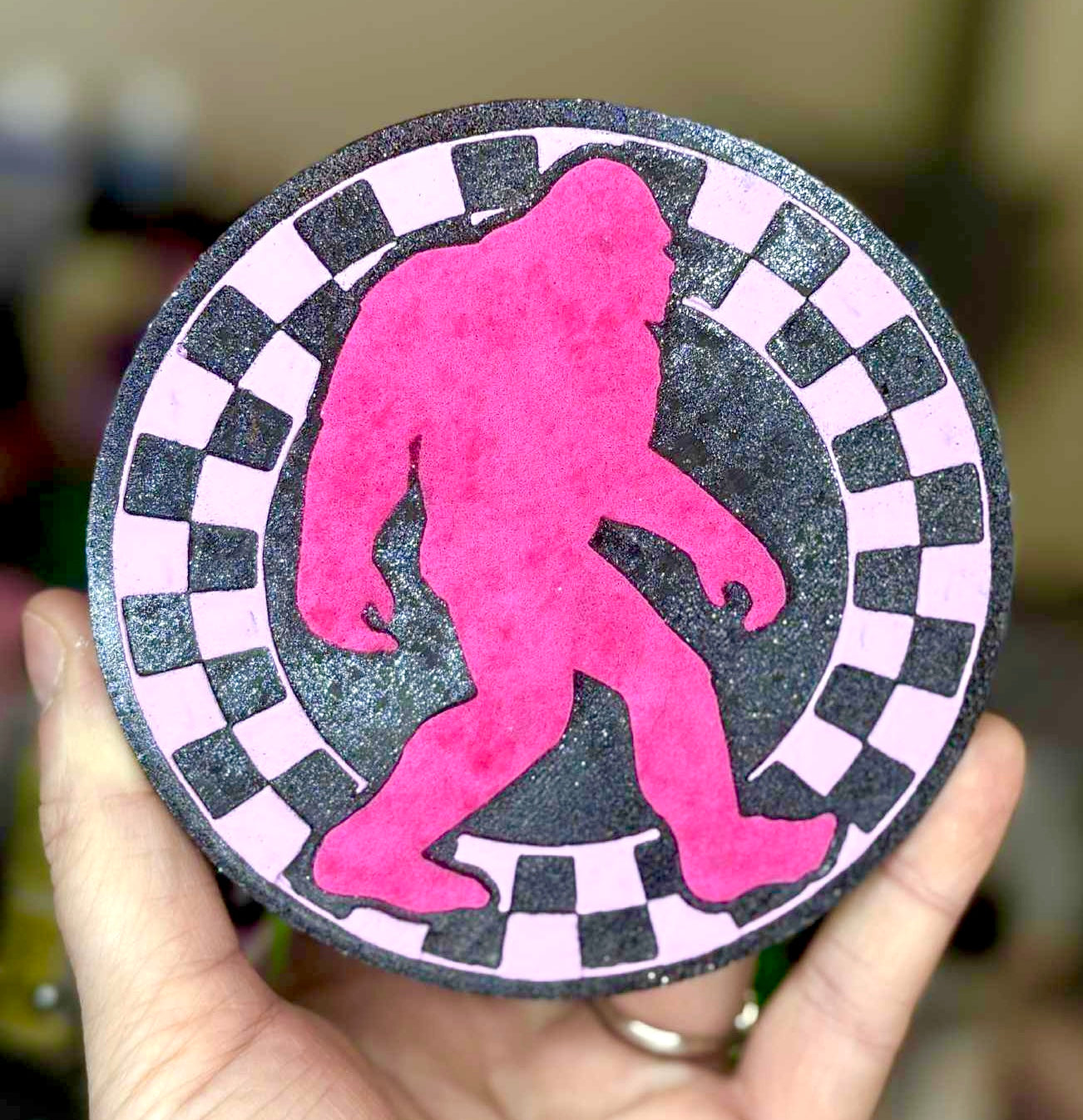 Checkered Circle Bigfoot Mold