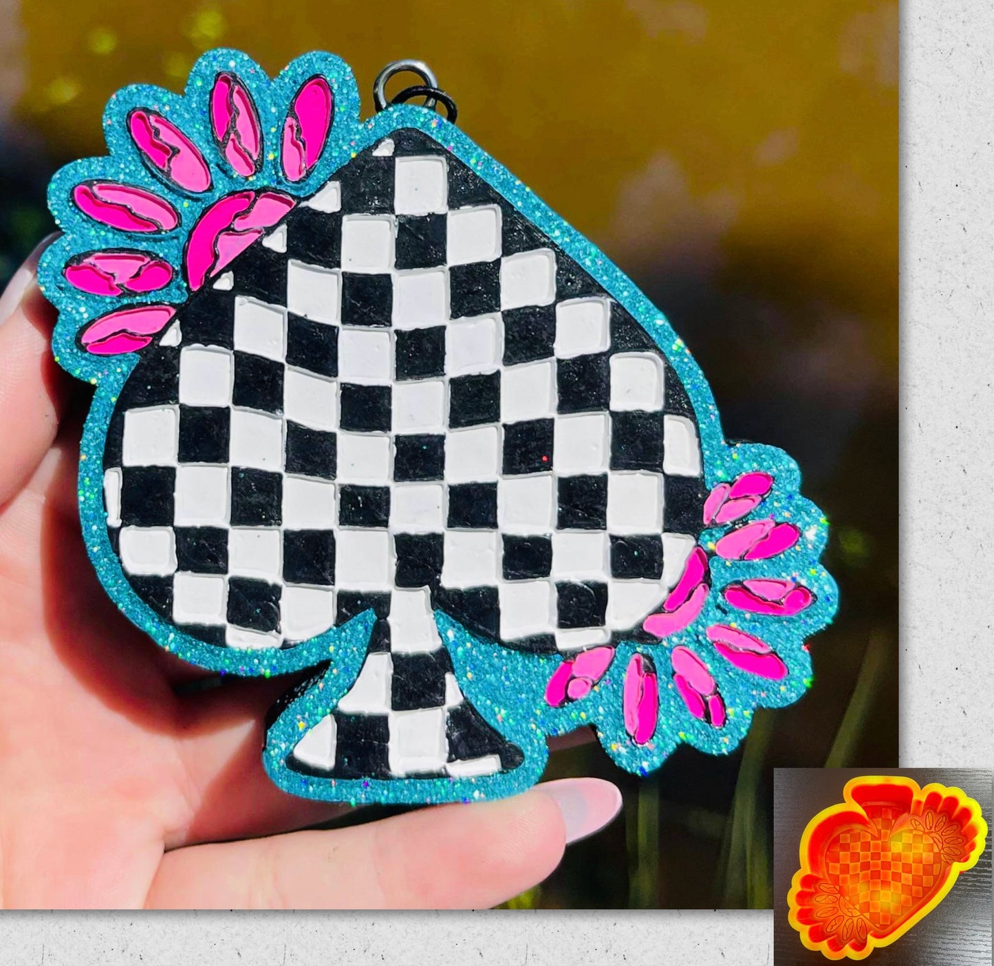 Checkered Spade With Concho Flowers Mold