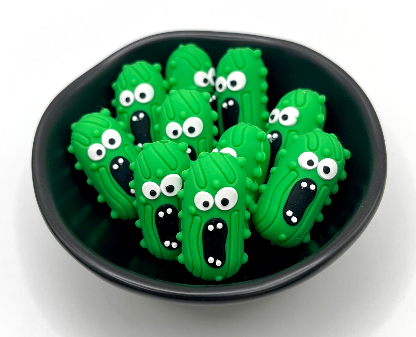 Screaming Pickle Focal Bead