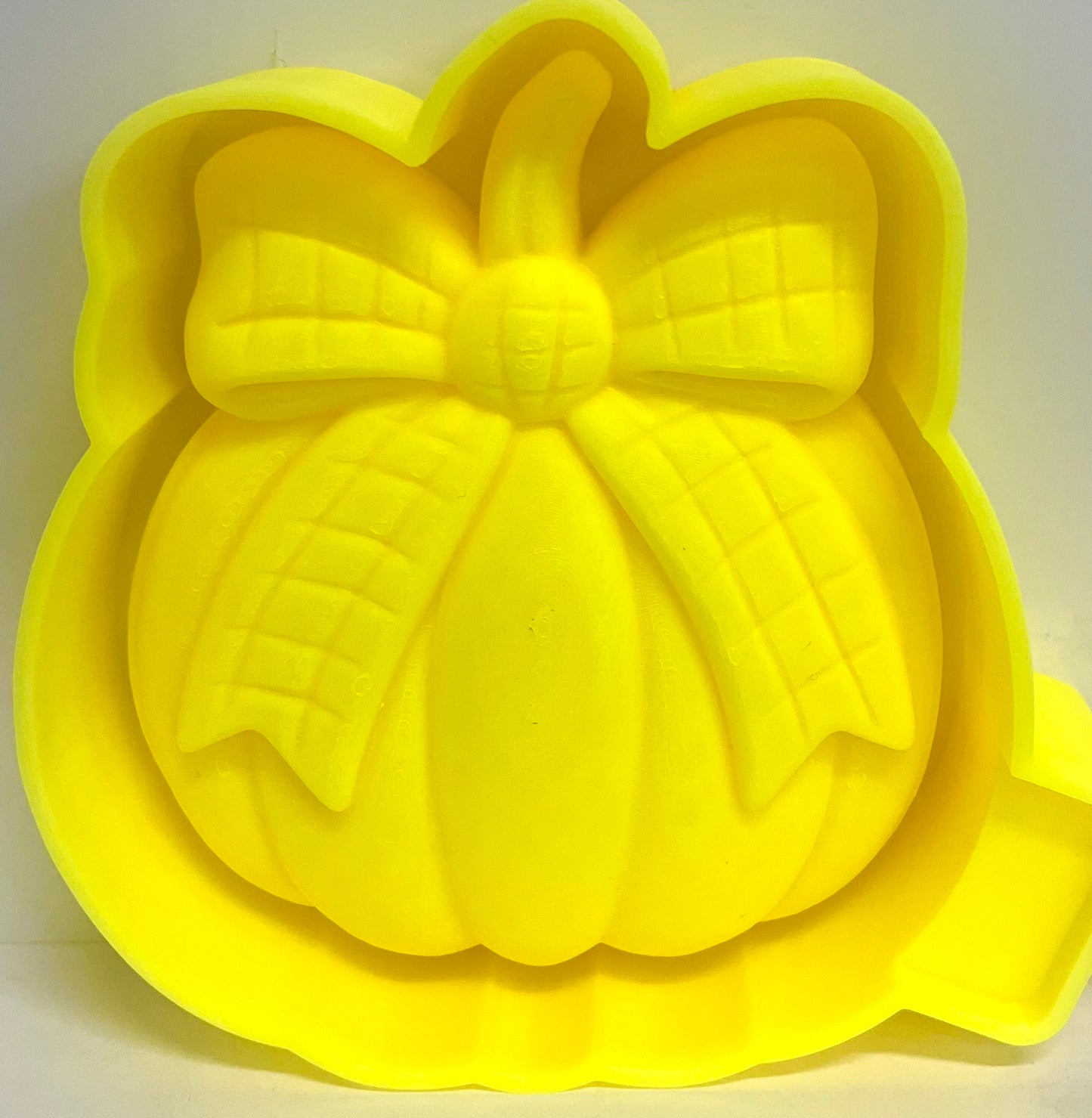 Pumpkin with Checkered Bow 3D Mold