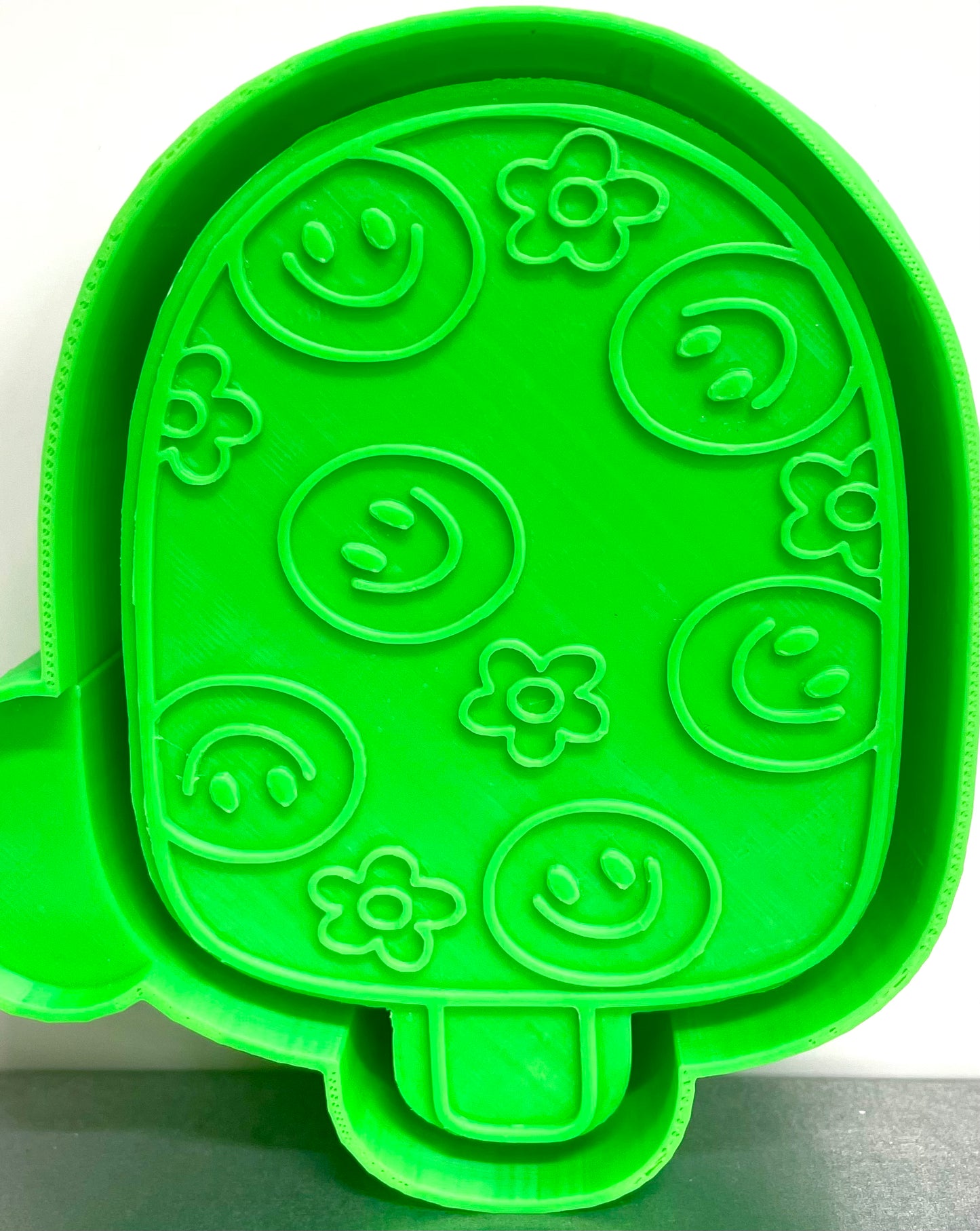 Groovy Smiley Popsicle Mold