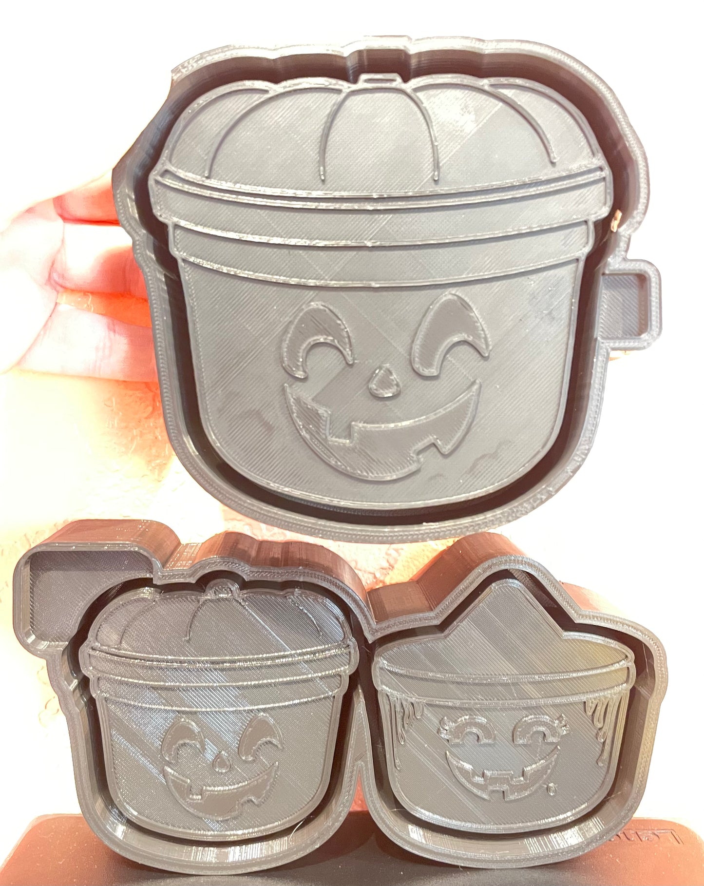 Jack O’ Lantern Pail & Pail Vent Clip Mold Set