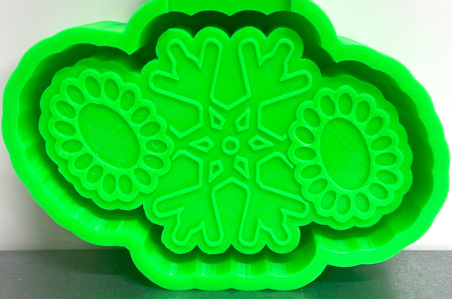Snowflake with Conchos Mold