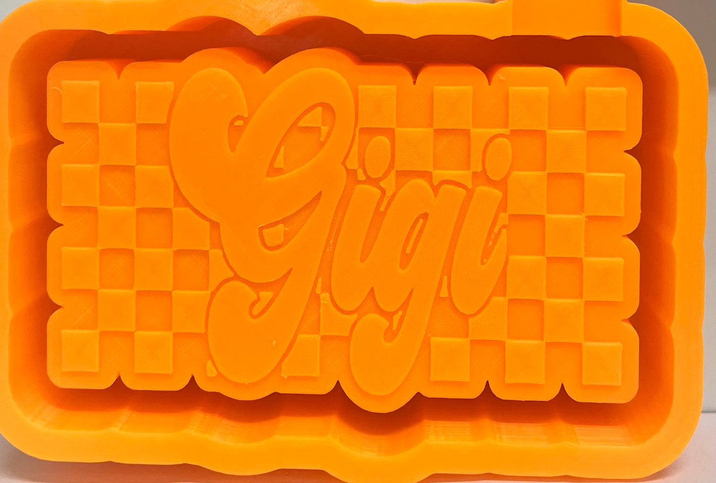 Checkered Gigi Mold