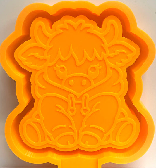 Highland Cow in Sweatshirt Mold