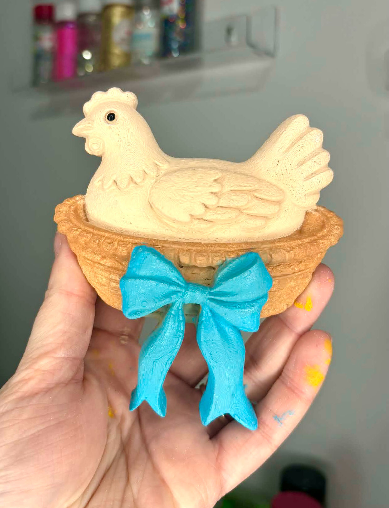 Nesting Hen with Bow 3D Mold