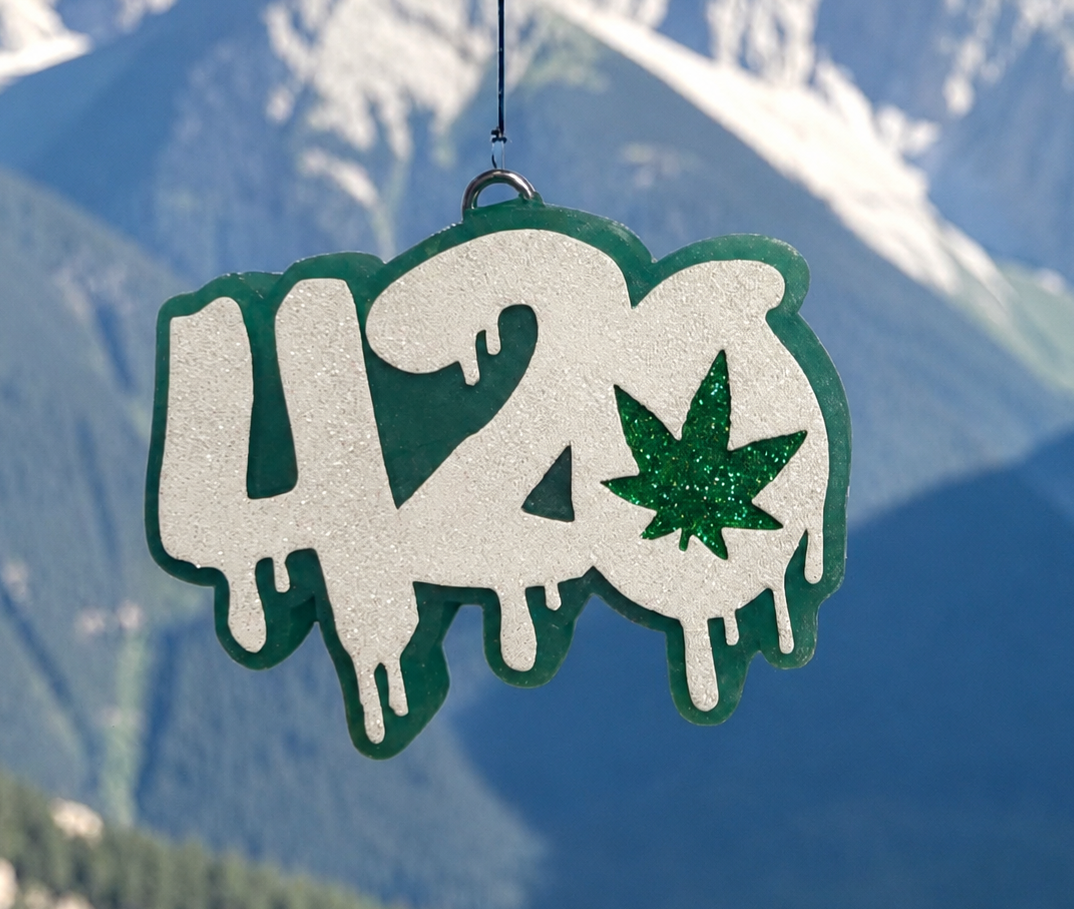 Dripping 420 Marijuana Mold