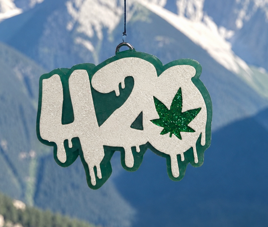 Dripping 420 Marijuana Mold